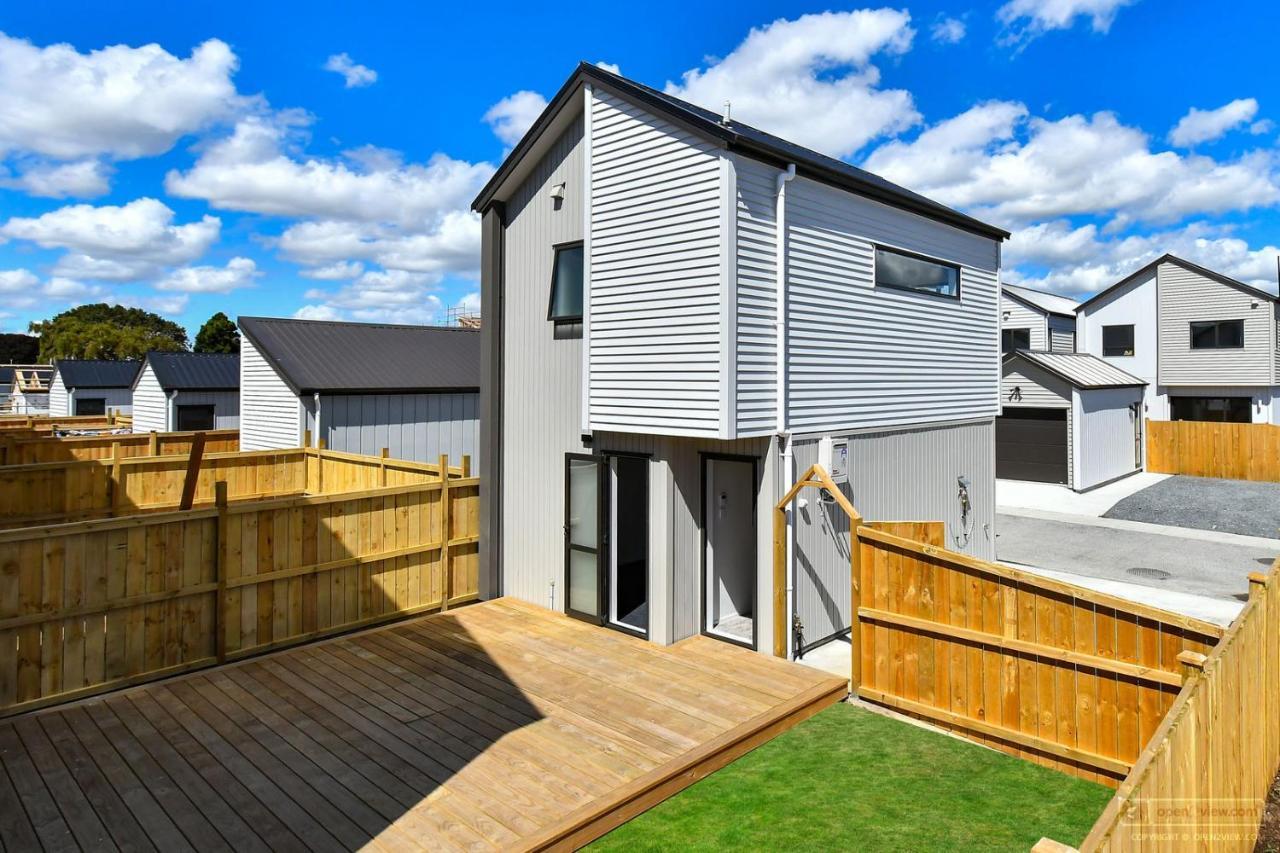 4 Bedroom Home Fully Furnished In Papakura, Auckland Exterior foto